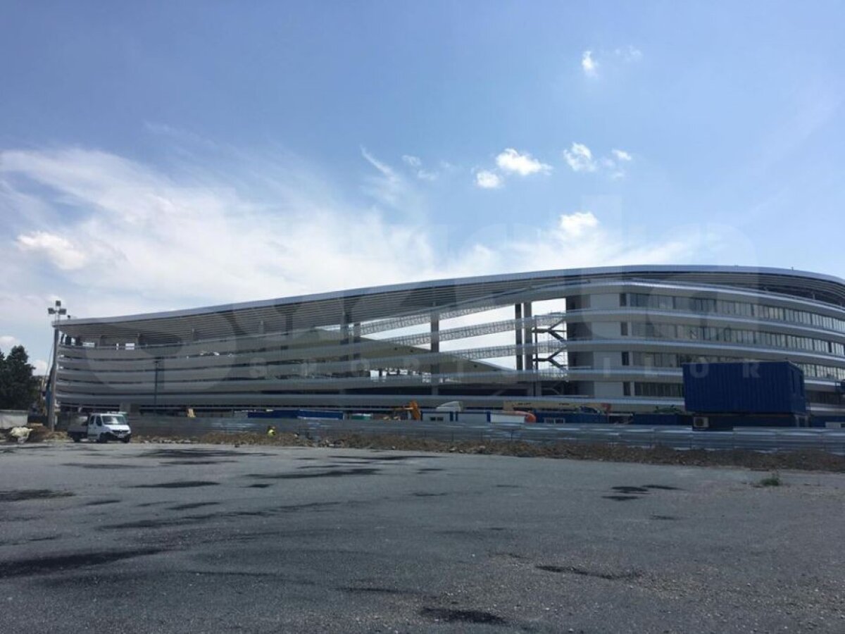 EXCLUSIV VIDEO + FOTO Noi imagini de la unul dintre stadioanele care se construiesc în România! Se pun la punct ultimele detalii la exterior 