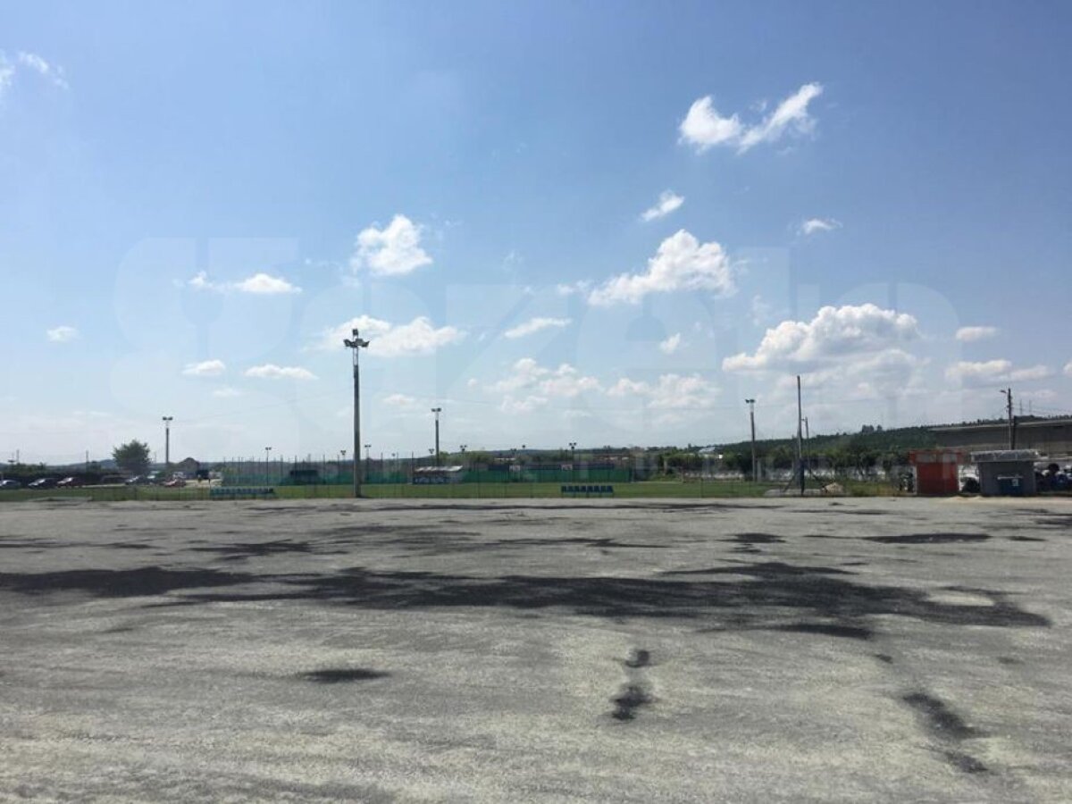 EXCLUSIV VIDEO + FOTO Noi imagini de la unul dintre stadioanele care se construiesc în România! Se pun la punct ultimele detalii la exterior 