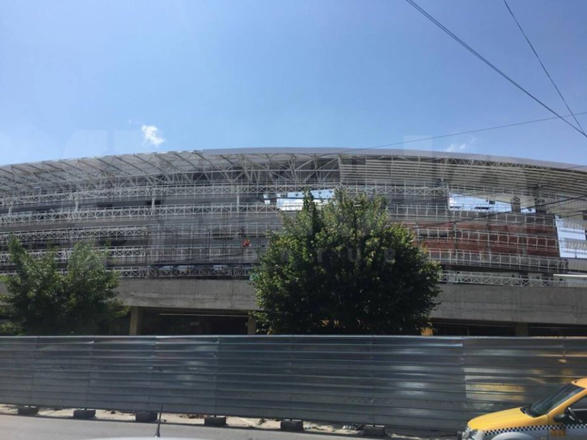 EXCLUSIV VIDEO + FOTO Noi imagini de la unul dintre stadioanele care se construiesc în România! Se pun la punct ultimele detalii la exterior 