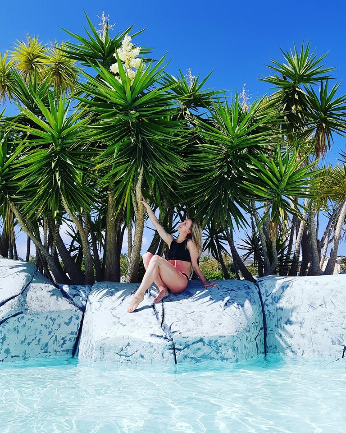 FOTO Nu și-a pierdut îndemânarea! Sandra Izbașa a refăcut în vacanță un exercițiu spectaculos din gimnastică