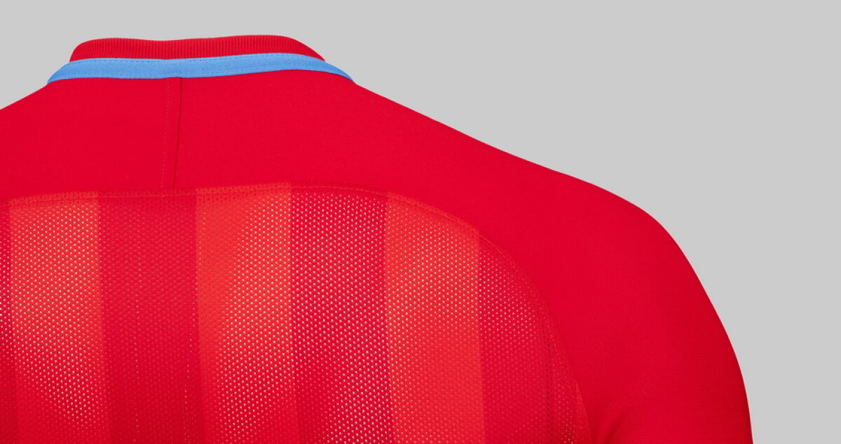 EXCLUSIV FOTO Gazeta vă prezintă în premieră cum arată tricourile în care FCSB va juca meciurile din acest sezon!