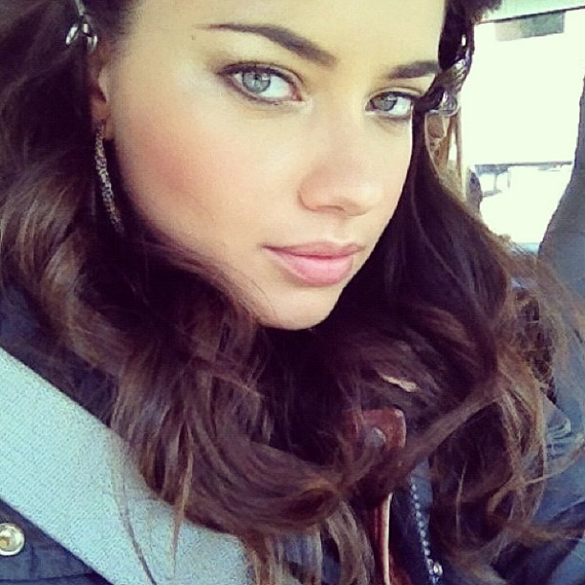 FOTO A renunțat la sport pentru cărți » Superba Adriana Lima s-a despărțit de un baschetbalist pentru un scriitor