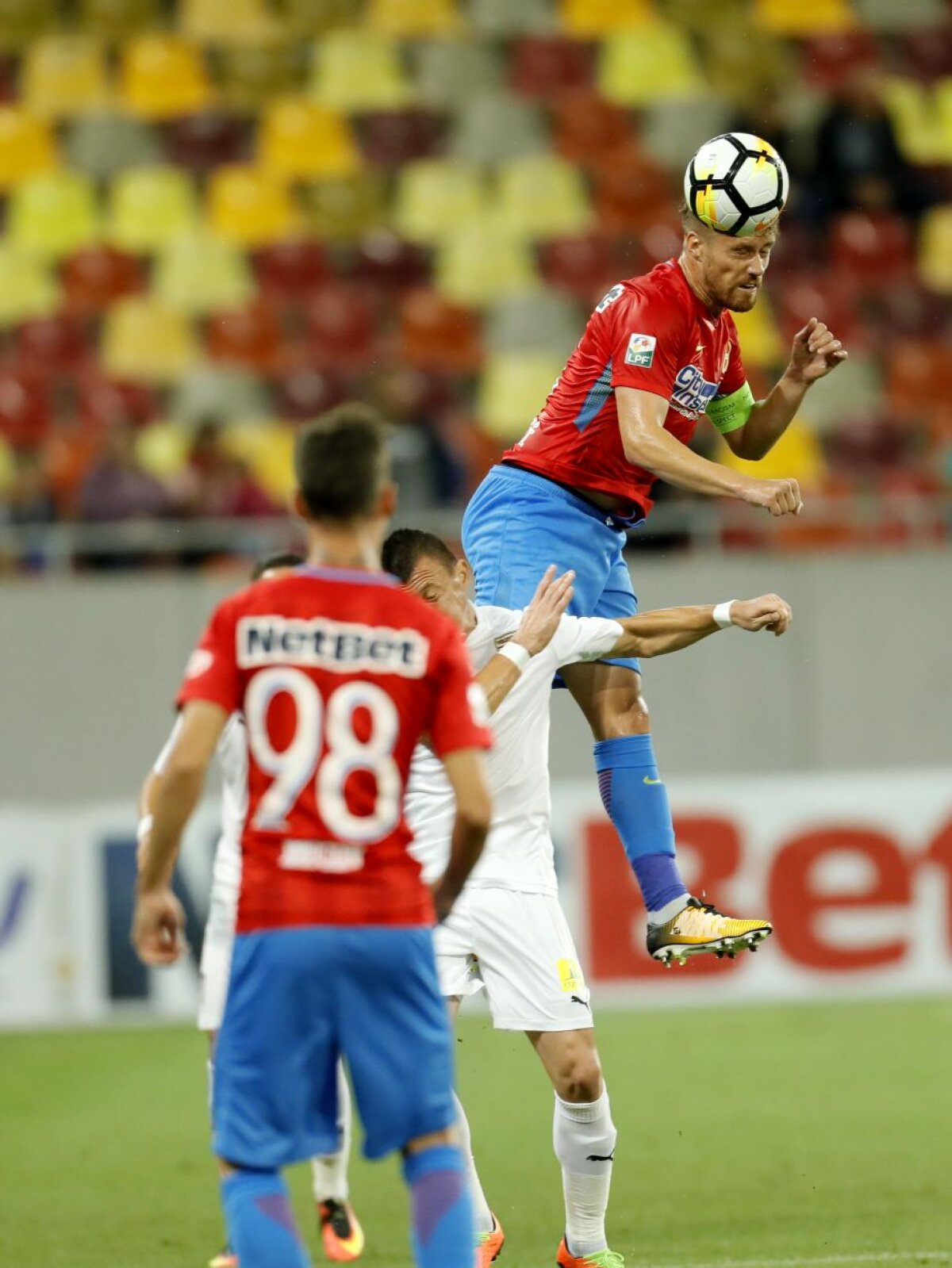 VIDEO+FOTO » Man salvează debutul lui Dică și aduce victoria în prelungiri: FCSB - FC Voluntari 2-1