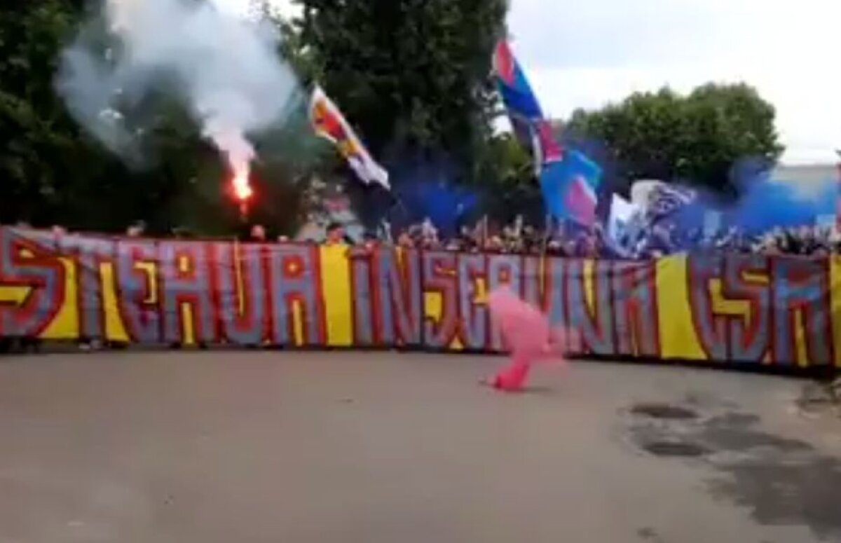 VIDEO + FOTO Primul antrenament pentru Steaua! Sute de fani au venit în Ghencea pentru a susține echipa