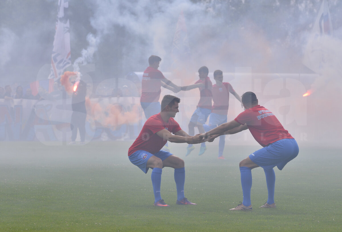 VIDEO + FOTO Primul antrenament pentru Steaua! Sute de fani au venit în Ghencea pentru a susține echipa