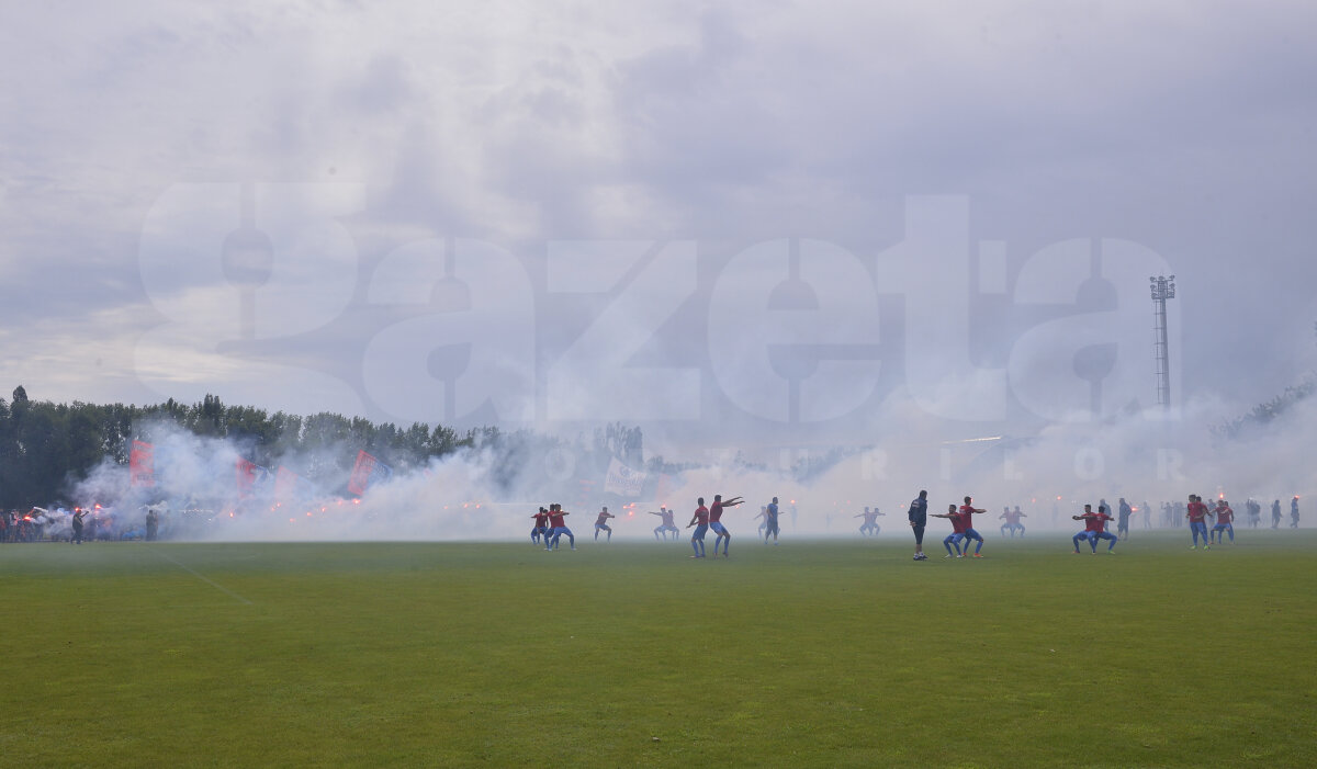 VIDEO + FOTO Primul antrenament pentru Steaua! Sute de fani au venit în Ghencea pentru a susține echipa
