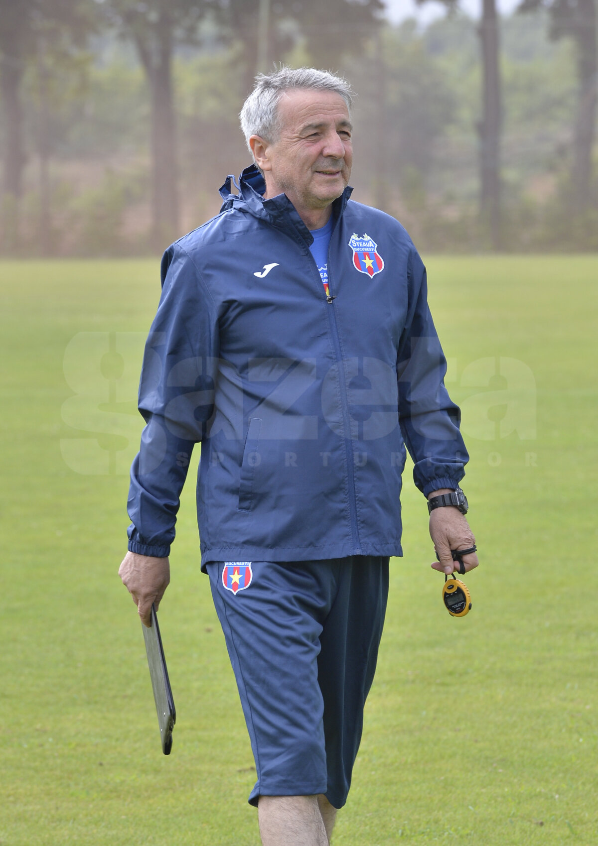 VIDEO + FOTO Primul antrenament pentru Steaua! Sute de fani au venit în Ghencea pentru a susține echipa