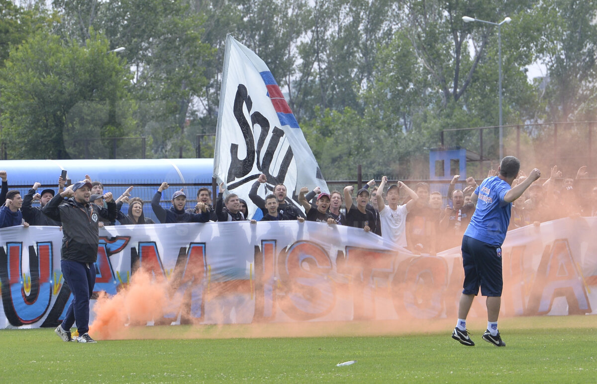 VIDEO + FOTO Primul antrenament pentru Steaua! Sute de fani au venit în Ghencea pentru a susține echipa