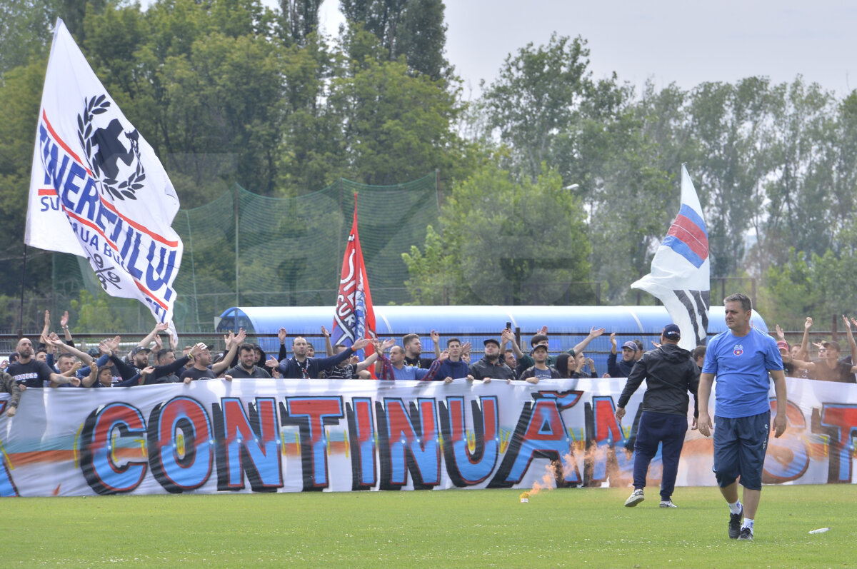 VIDEO + FOTO Primul antrenament pentru Steaua! Sute de fani au venit în Ghencea pentru a susține echipa