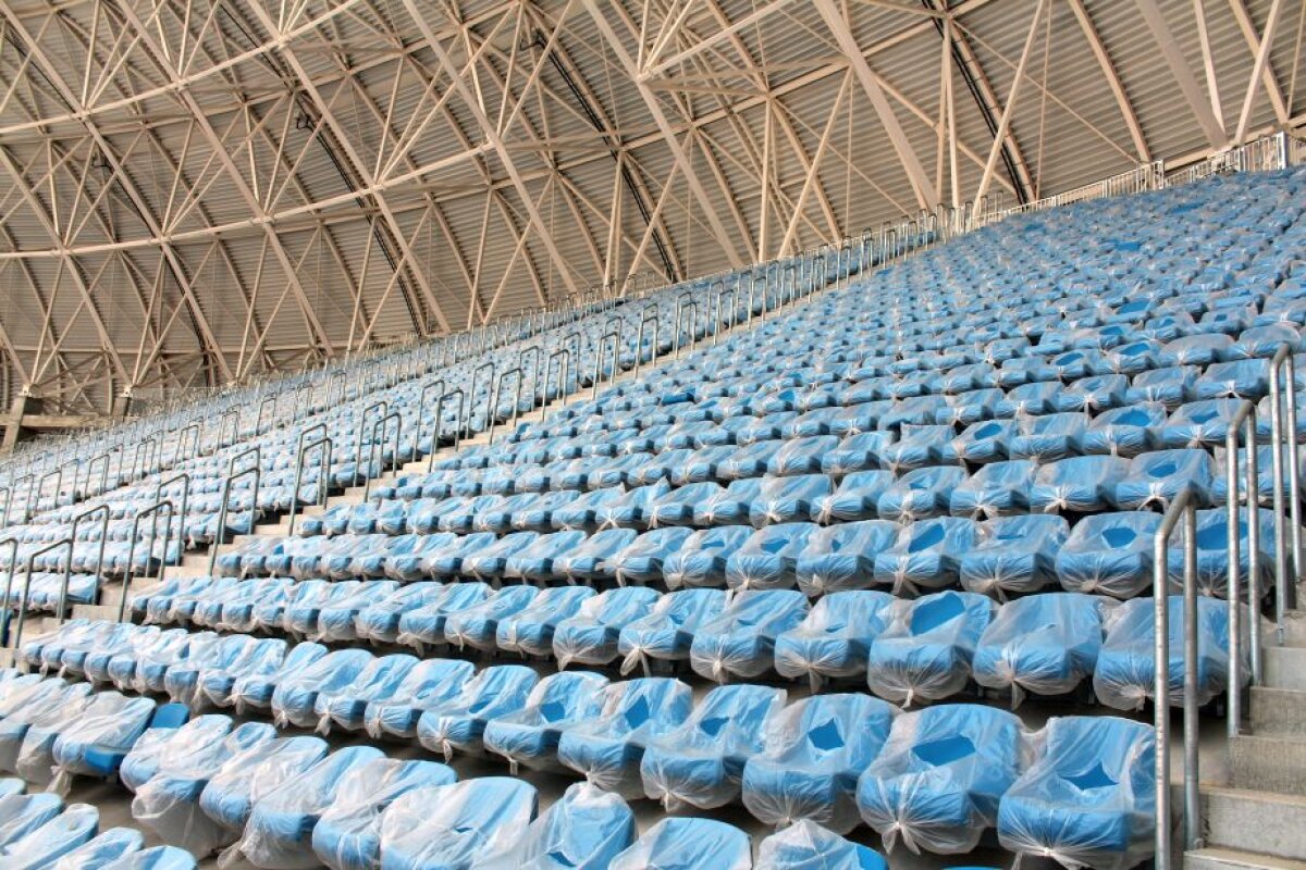 GALERIE FOTO Imagini impresionante cu stadionul din Craiova » Când va fi pus gazonul și când va fi gata arena