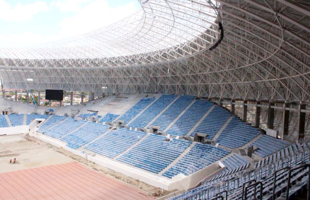 GALERIE FOTO Imagini impresionante cu stadionul din Craiova » Când va fi pus gazonul și când va fi gata arena