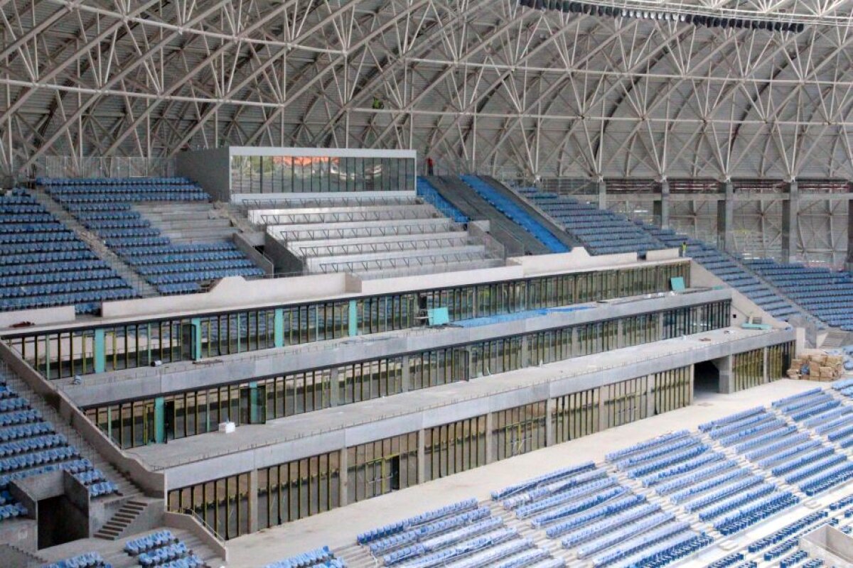 GALERIE FOTO Imagini impresionante cu stadionul din Craiova » Când va fi pus gazonul și când va fi gata arena