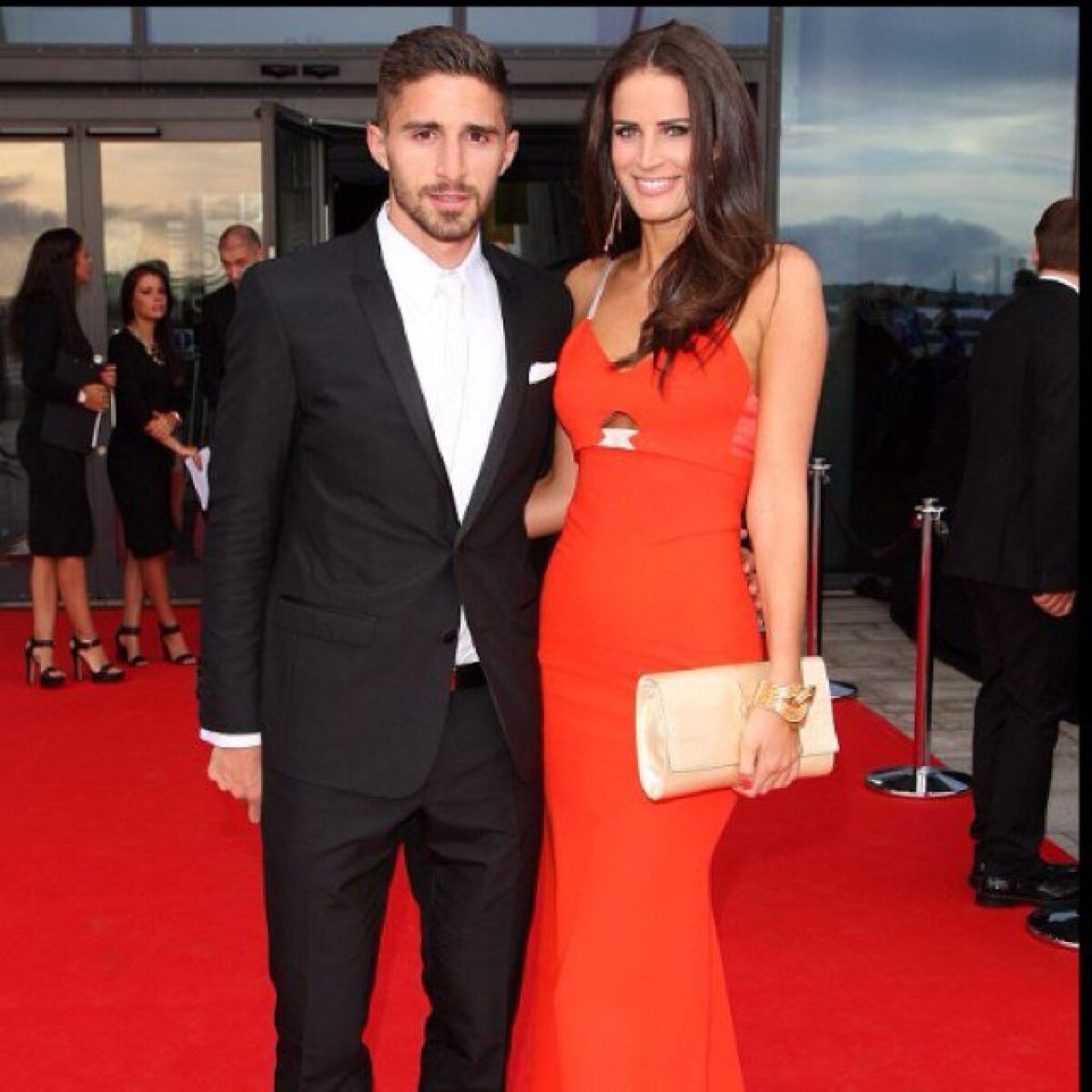 FOTO Milan e în top și la neveste » O achiziție a rossonerilor vine la pachet cu un supermodel!