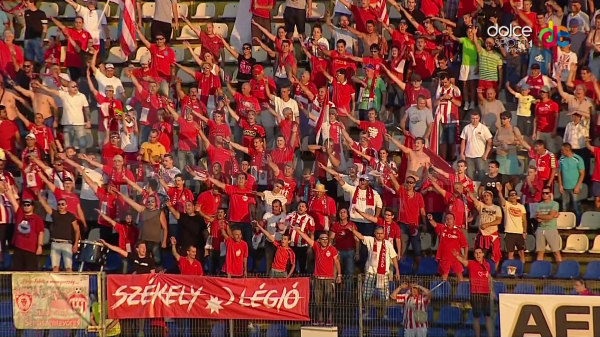 FOTO Cum a celebrat galeria lui Sepsi victoria cu Juventus București! Patronul a explicat gestul suporterilor: "Nu se pune problema"