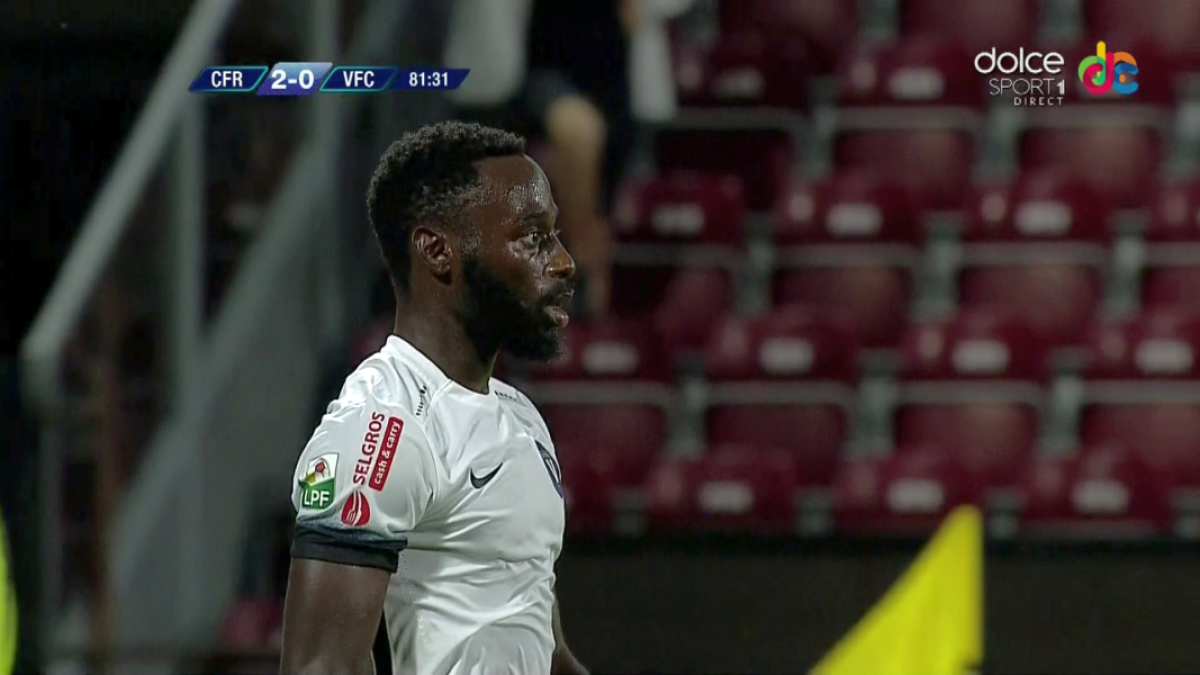 VIDEO + FOTO Autogol caraghios pentru fundașul pe care Becali a pus ochii: a îngropat-o pe Viitorul