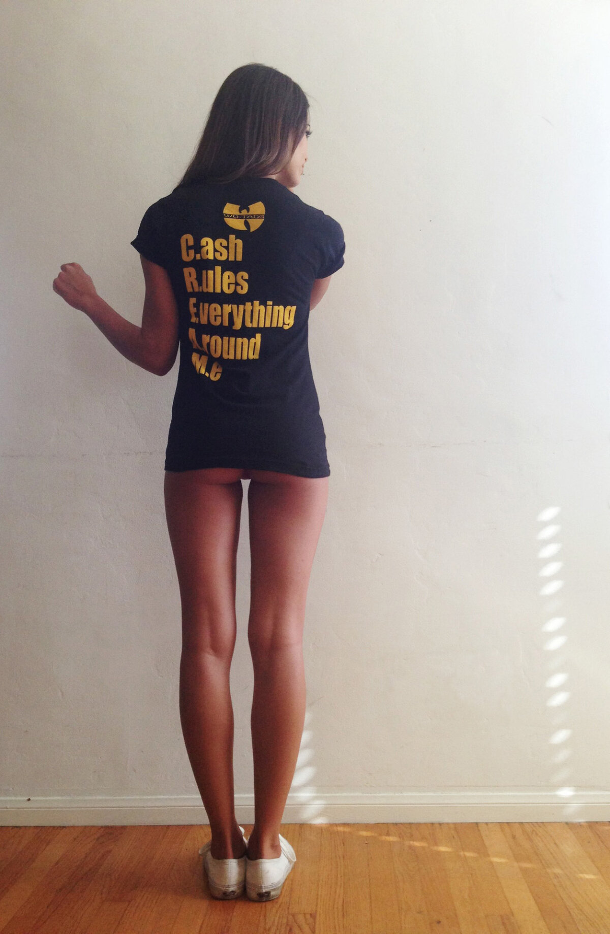 FOTO Suferă pentru Lakers » E supermodel celebru, dar nu ratează niciun meci al echipei favorite