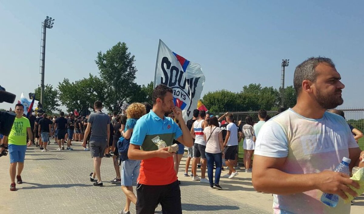 VIDEO + FOTO » CSA Steaua a câștigat categoric primul meci amical de la revenire » Fanii au fost la înălțime: "Nu am renunțat nici n-am plecat vreodată / Am fost și vom rămâne alături de Armată"