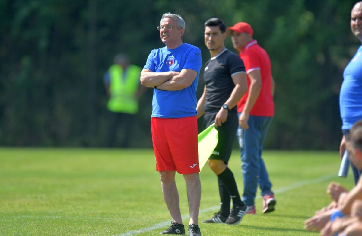 VIDEO + FOTO » CSA Steaua a câștigat categoric primul meci amical de la revenire » Fanii au fost la înălțime: "Nu am renunțat nici n-am plecat vreodată / Am fost și vom rămâne alături de Armată"