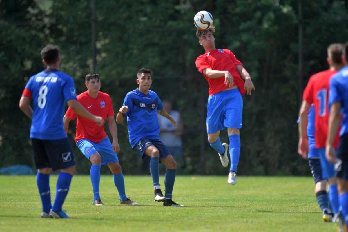 VIDEO + FOTO » CSA Steaua a câștigat categoric primul meci amical de la revenire » Fanii au fost la înălțime: "Nu am renunțat nici n-am plecat vreodată / Am fost și vom rămâne alături de Armată"