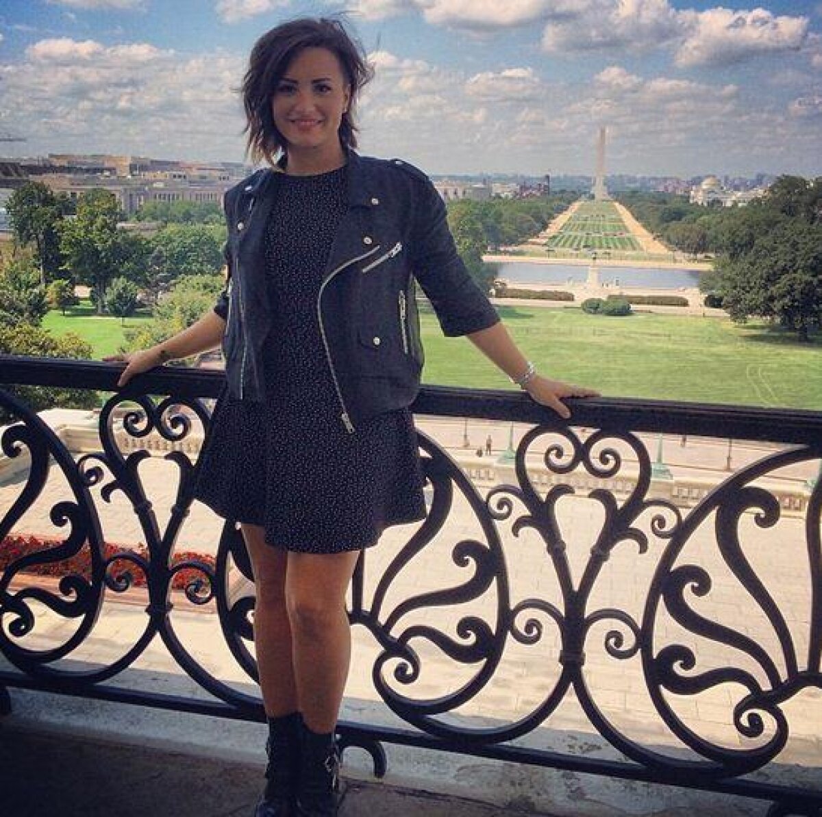 VIDEO+FOTO Neymar joga bonito :) Starul Barcelonei a fost surprins în SUA cu o cântăreață celebră