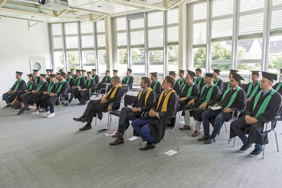 FOTO Ciprian Marica într-o ipostază inedită » Internaționalul român a absolvit cursurile de management sportiv