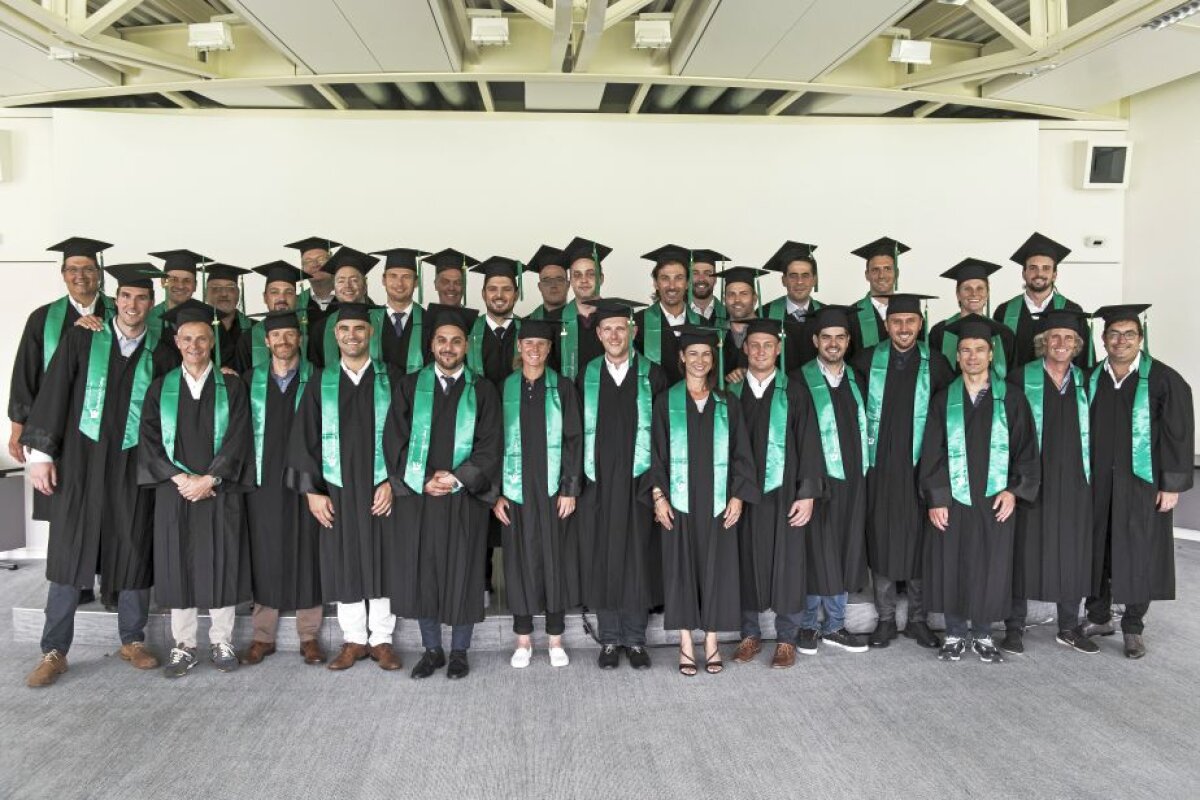 FOTO Ciprian Marica într-o ipostază inedită » Internaționalul român a absolvit cursurile de management sportiv