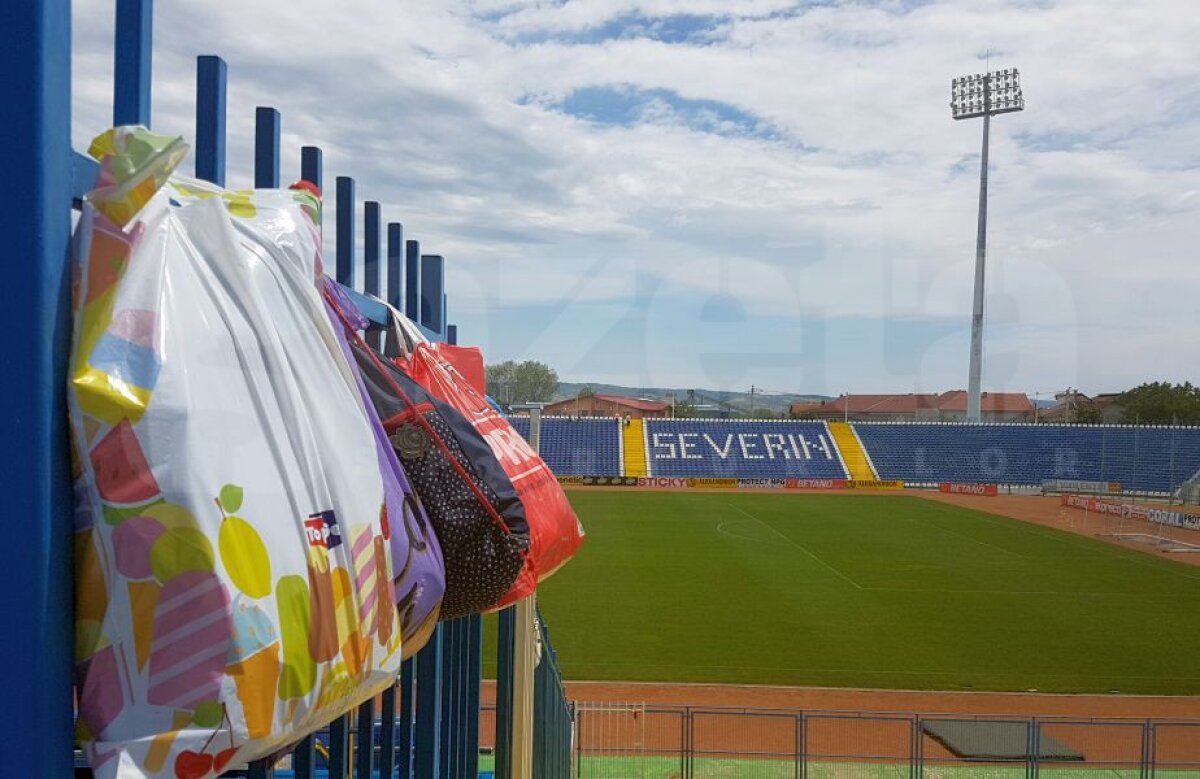 FOTO + VIDEO Corespondență de la Severin » Aici va ajunge Milan joi! Împrejurimile arenei, cosmetizate în stil anii '80, pe ultima sută: cum arată șantierul de la stadion