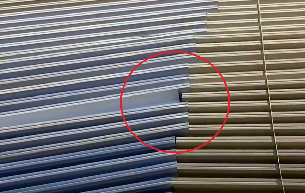 VIDEO Stadionul din Craiova are din nou probleme! Imagini incredibile: constructorii au montat greșit acoperișul