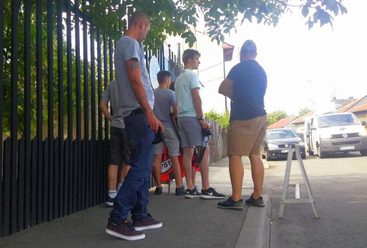 CSU CRAIOVA - AC MILAN // VIDEO+FOTO » CS U Craiova pierde cu onoare duelul cu AC Milan de la Severin