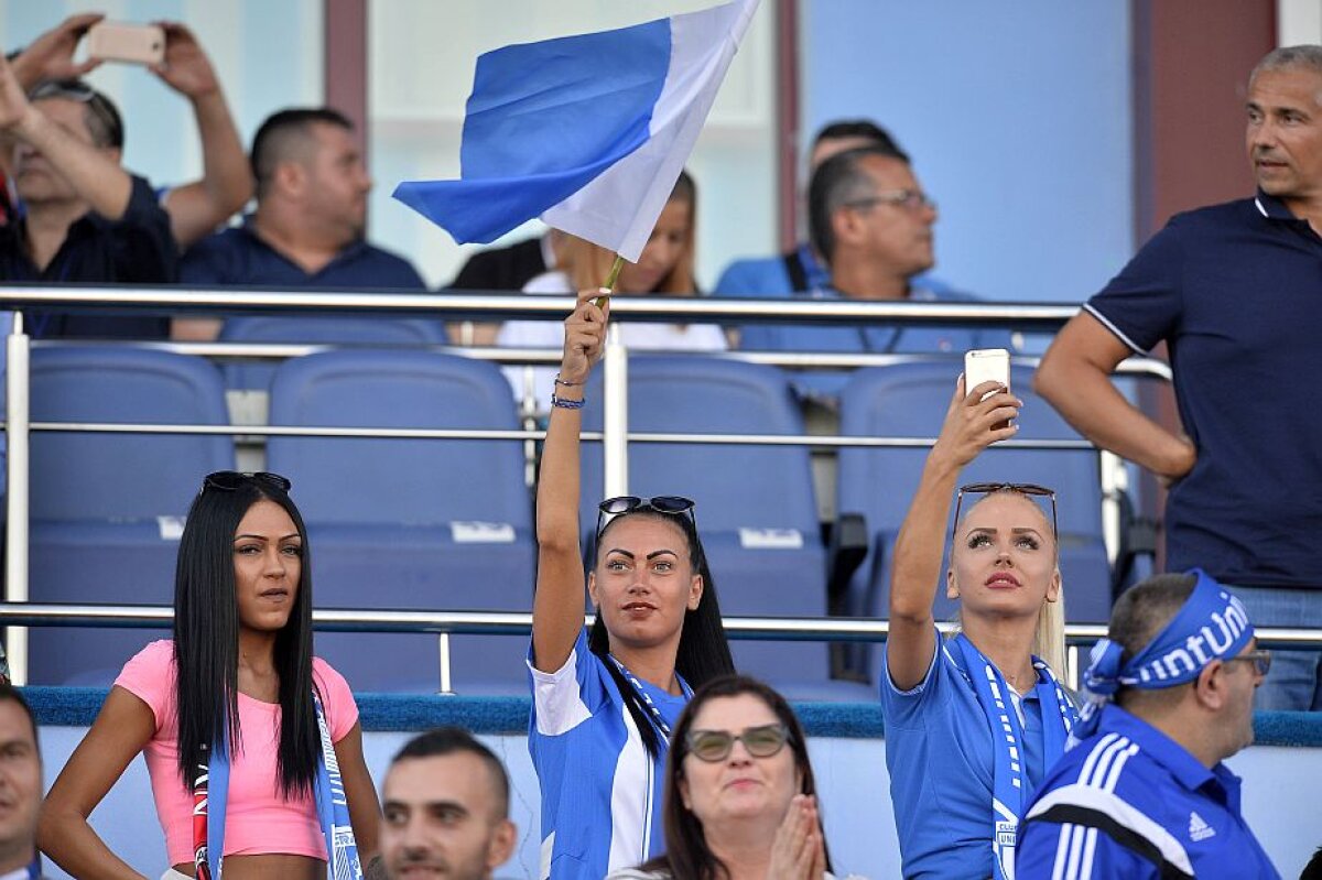 CS U CRAIOVA - AC MILAN // GALERIE FOTO Eterna Terra Bella » 18.000 de olteni i-au primit pe cei de la Milan ca la Napoli!