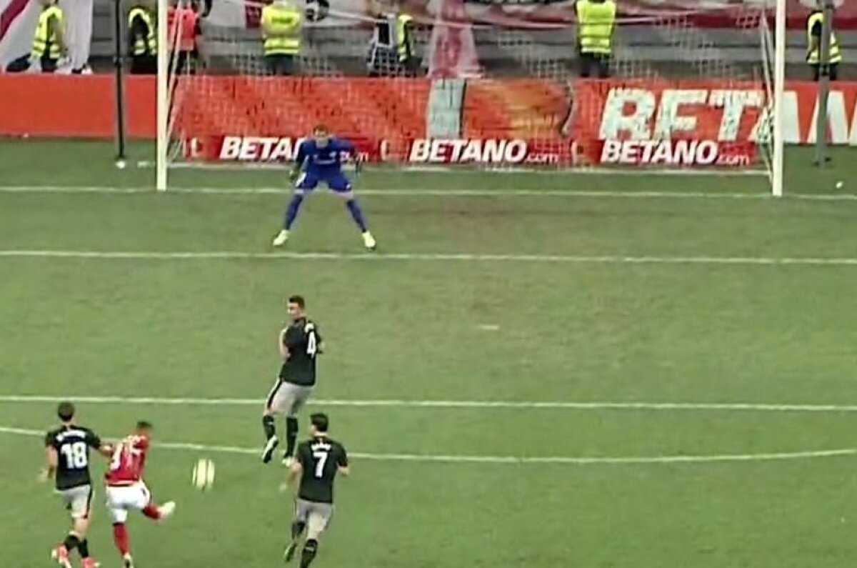 FOTO + VIDEO Rivaldinho, gol de generic în Dinamo - Athletic Bilbao » Cum s-a bucurat Rivaldo + coadă pentru poze cu Balonul de Aur