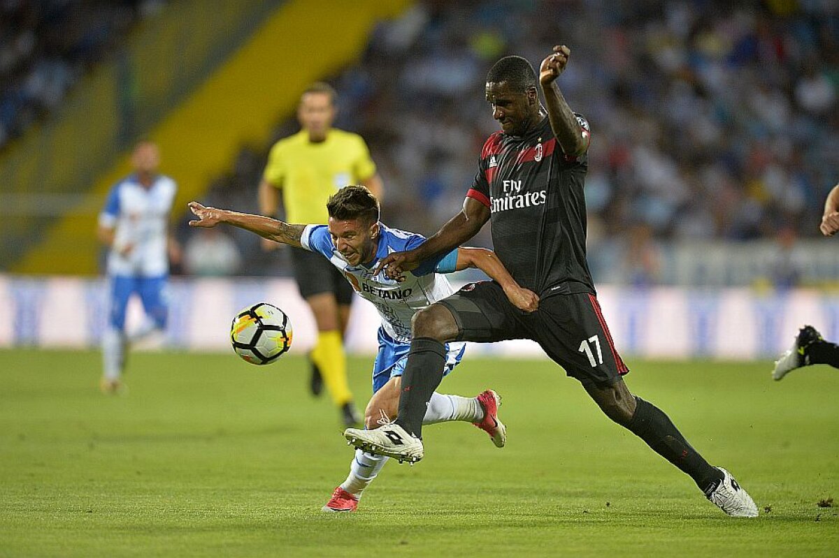 CSU CRAIOVA - AC MILAN // VIDEO+FOTO » CS U Craiova pierde cu onoare duelul cu AC Milan de la Severin