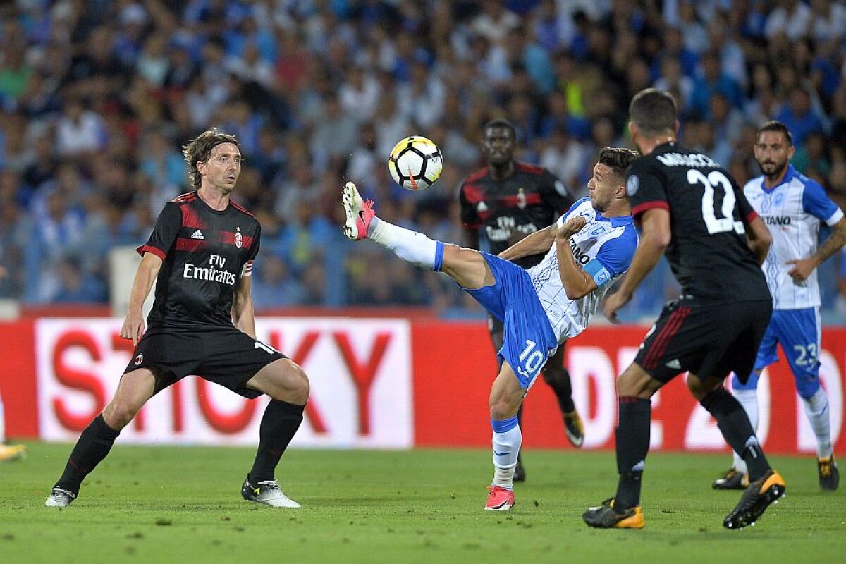 CSU CRAIOVA - AC MILAN // VIDEO+FOTO » CS U Craiova pierde cu onoare duelul cu AC Milan de la Severin