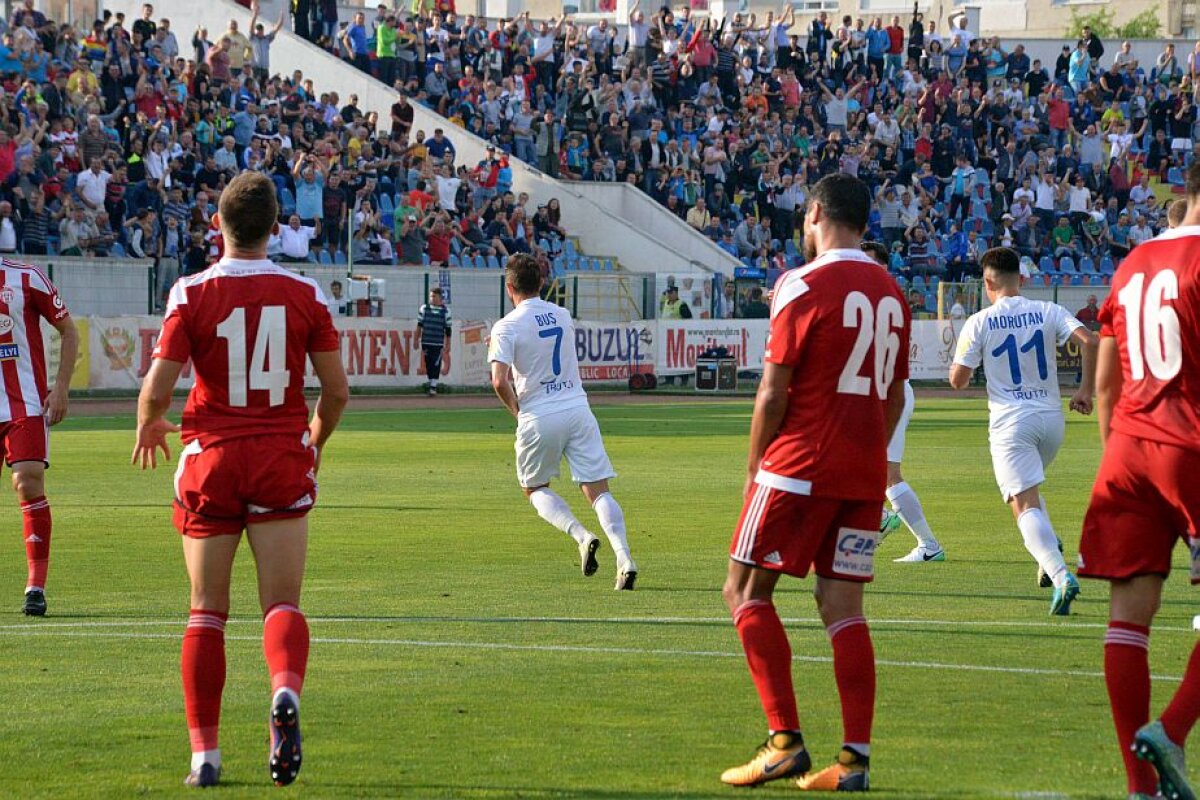 VIDEO + FOTO Ploaie de goluri la Botoșani » Moldovenii urcă pe primul loc după ce au umilit-o pe Sepsi, 5-1! Supergol Patrick Petre