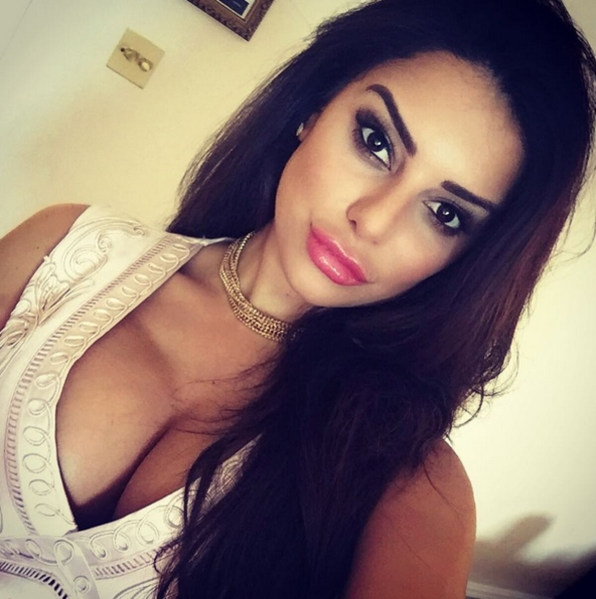 FOTO Suspină după Diego Costa! Cea mai sexy fană de la Chelsea a rămas fără fotbalistul ei preferat