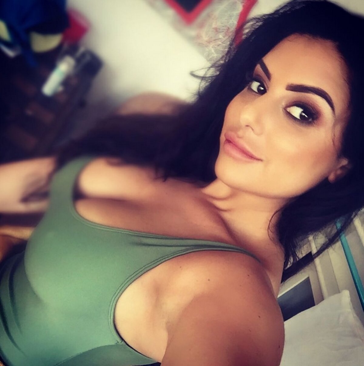 FOTO Suspină după Diego Costa! Cea mai sexy fană de la Chelsea a rămas fără fotbalistul ei preferat