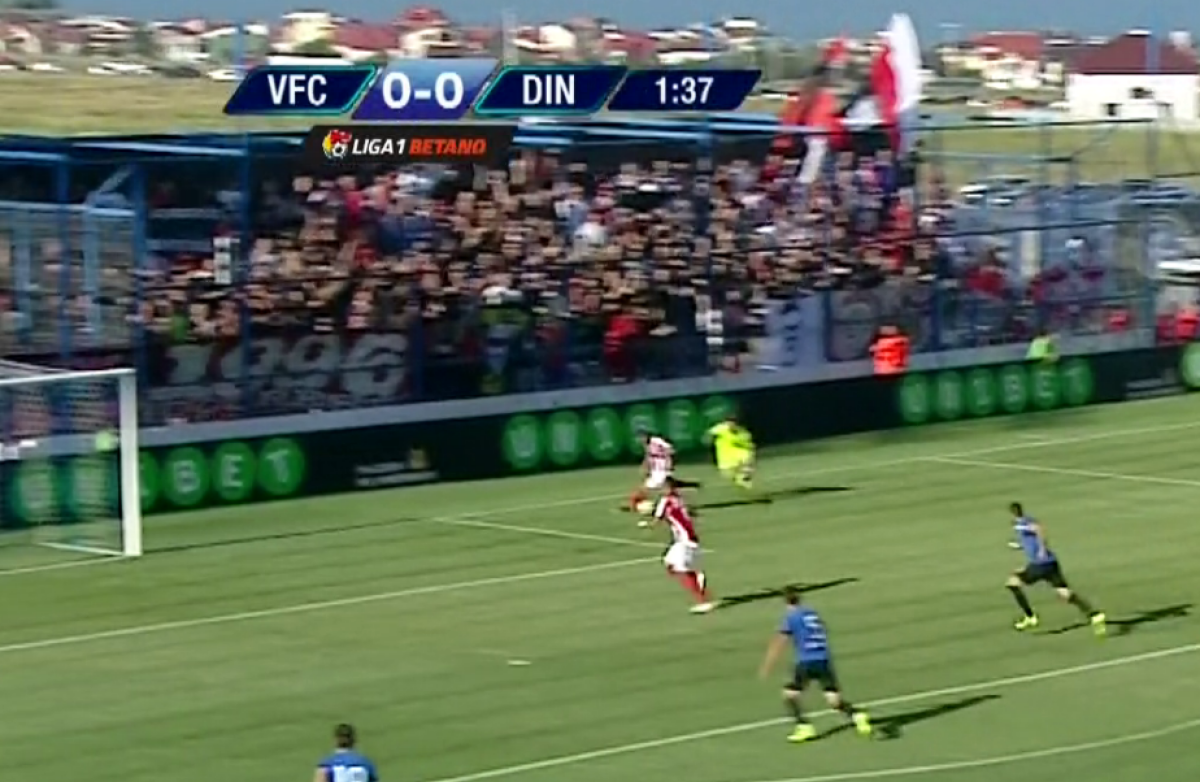 VIDEO + FOTO Viitorul - Dinamo 0-1 // Ratarea sezonului în Liga 1 » Un dinamovist a irosit o ocazie uluitoare în startul meciului: bară din doi metri!