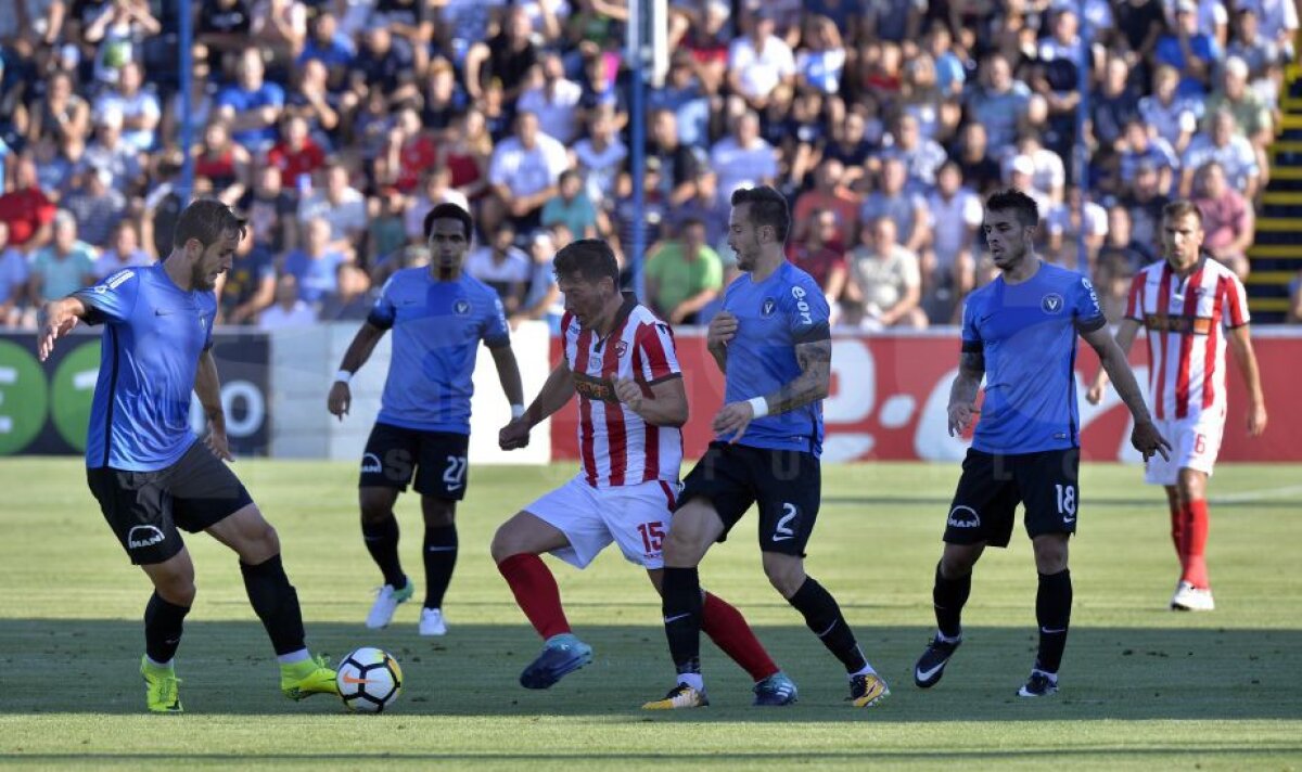 VIDEO + FOTO Viitorul - Dinamo 0-1 // De la psiholog la șampanie » Tânărul Costache aduce "victoria" câinilor pe final!