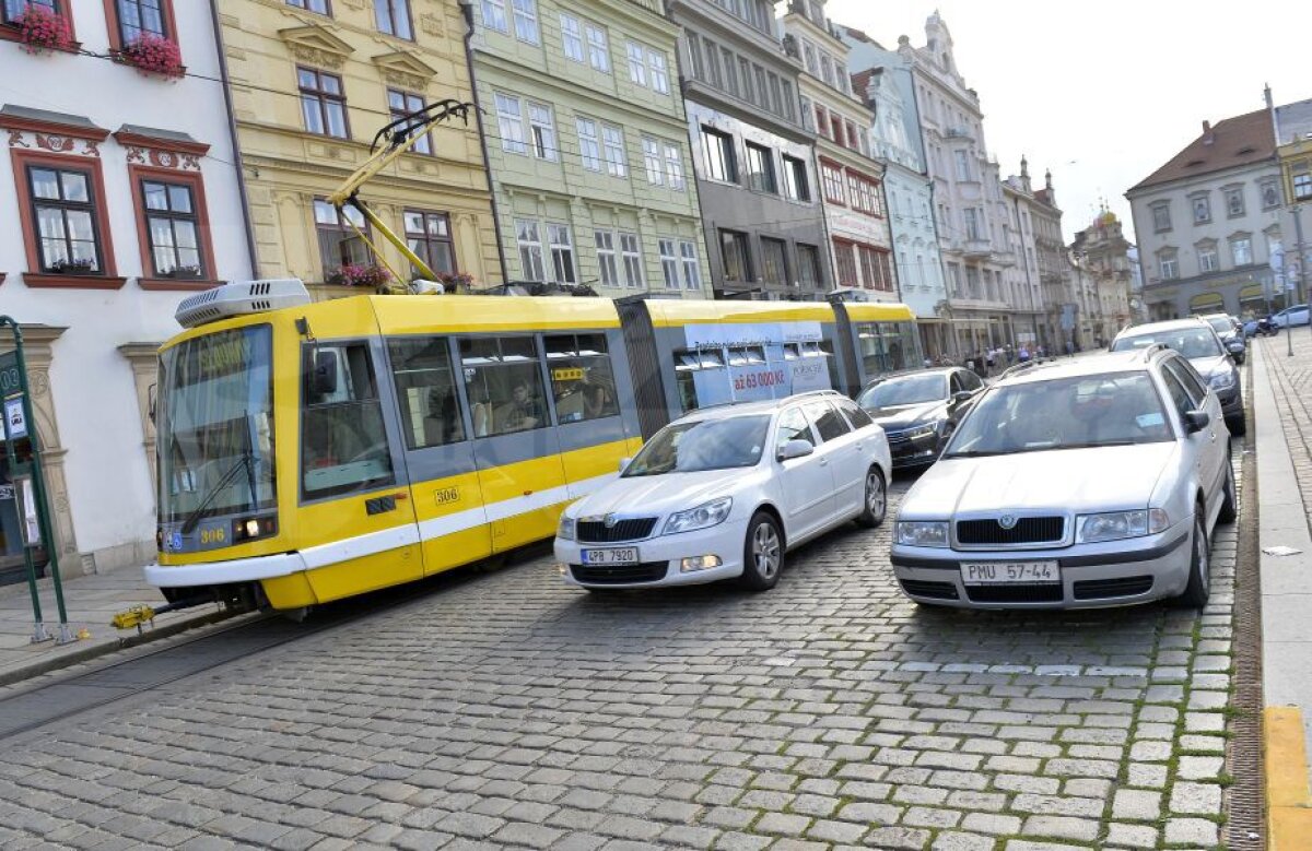 GALERIE FOTO Corespondență GSP din Plzen » FCSB atacă play-off-ul în "Piteștiul" cu berea mai ieftină decât apa plată