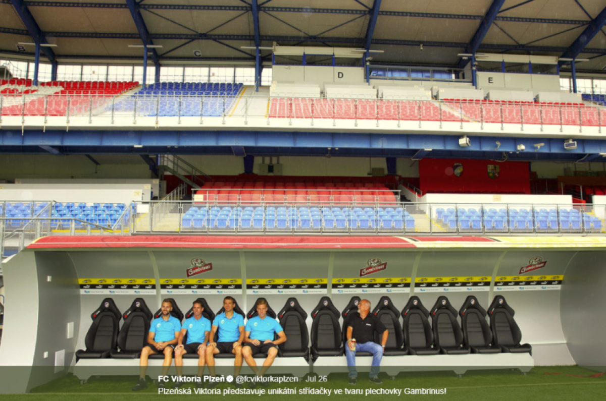 FOTO Corespondență GSP din Plzen » Stau în doze de bere :) Viktoria Plzen știe să-și promoveze sponsorul » Comparație între Arena Națională și stadionul cehilor