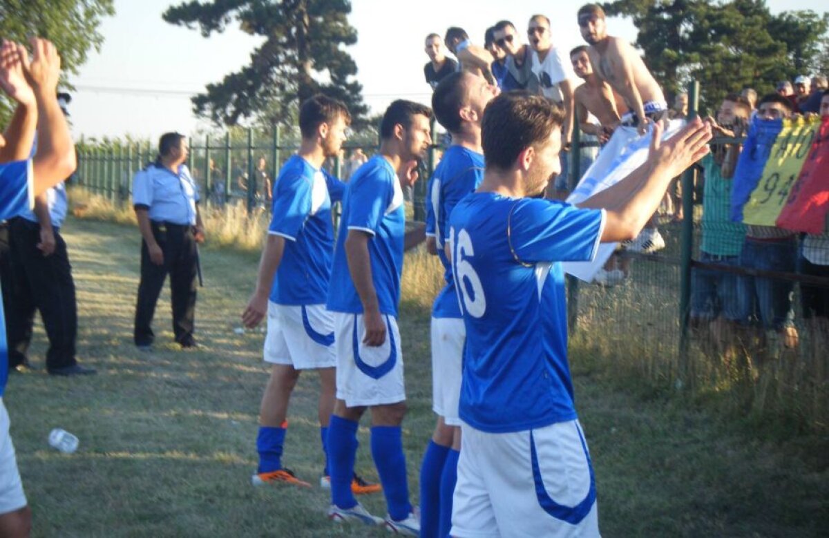 VIDEO+FOTO "1500 de oameni" la ultimul amical al lui FC U Craiova » Alb-albaștrii au făcut scor cu o viitoare adversară din serie