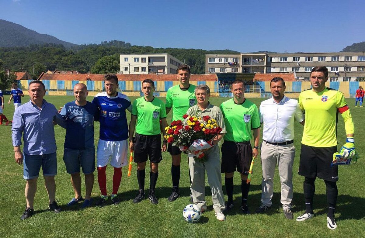 FOTO Petrolul și Oțelul joacă finala turneului "Nicolae Pescaru", la care mai participă CSA Steaua și Steagul Roșu Brașov