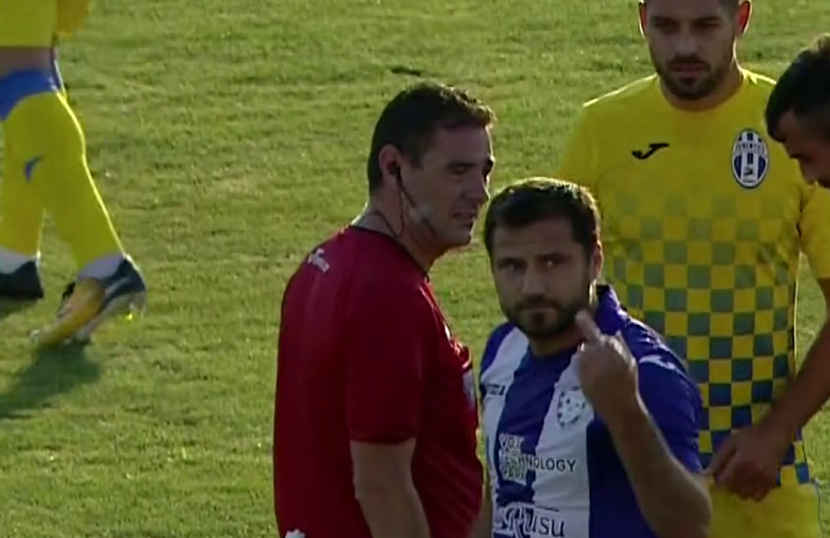 GALERIE FOTO Obscenități pe Bega: ce s-a întâmplat în minutul 51 al primului meci al etapei