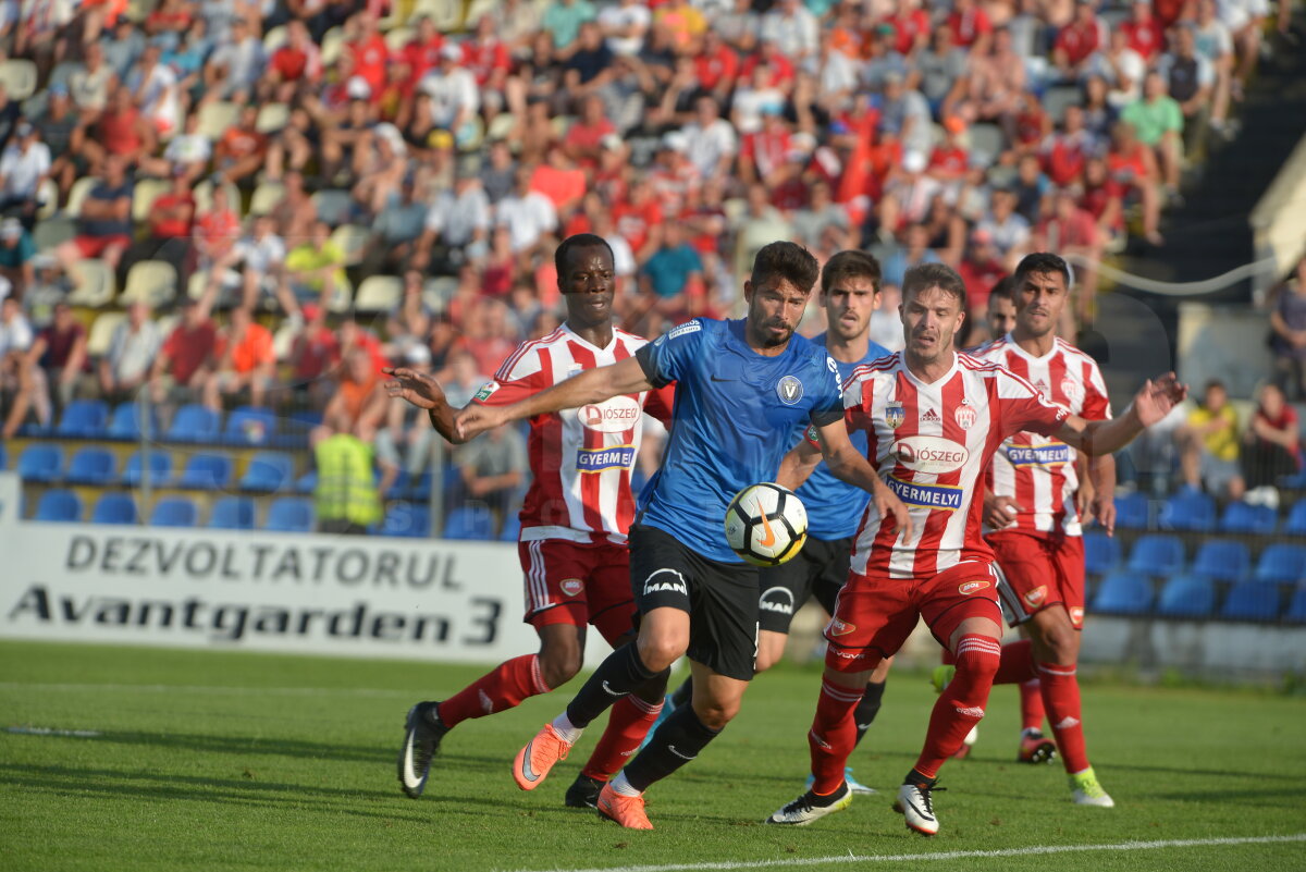 FOTO + VIDEO Sepsi - Viitorul 1-0 » Campioana în vrie: trupa lui Hagi, bătută și de nou-promovată! Florinel Coman a comis-o din nou