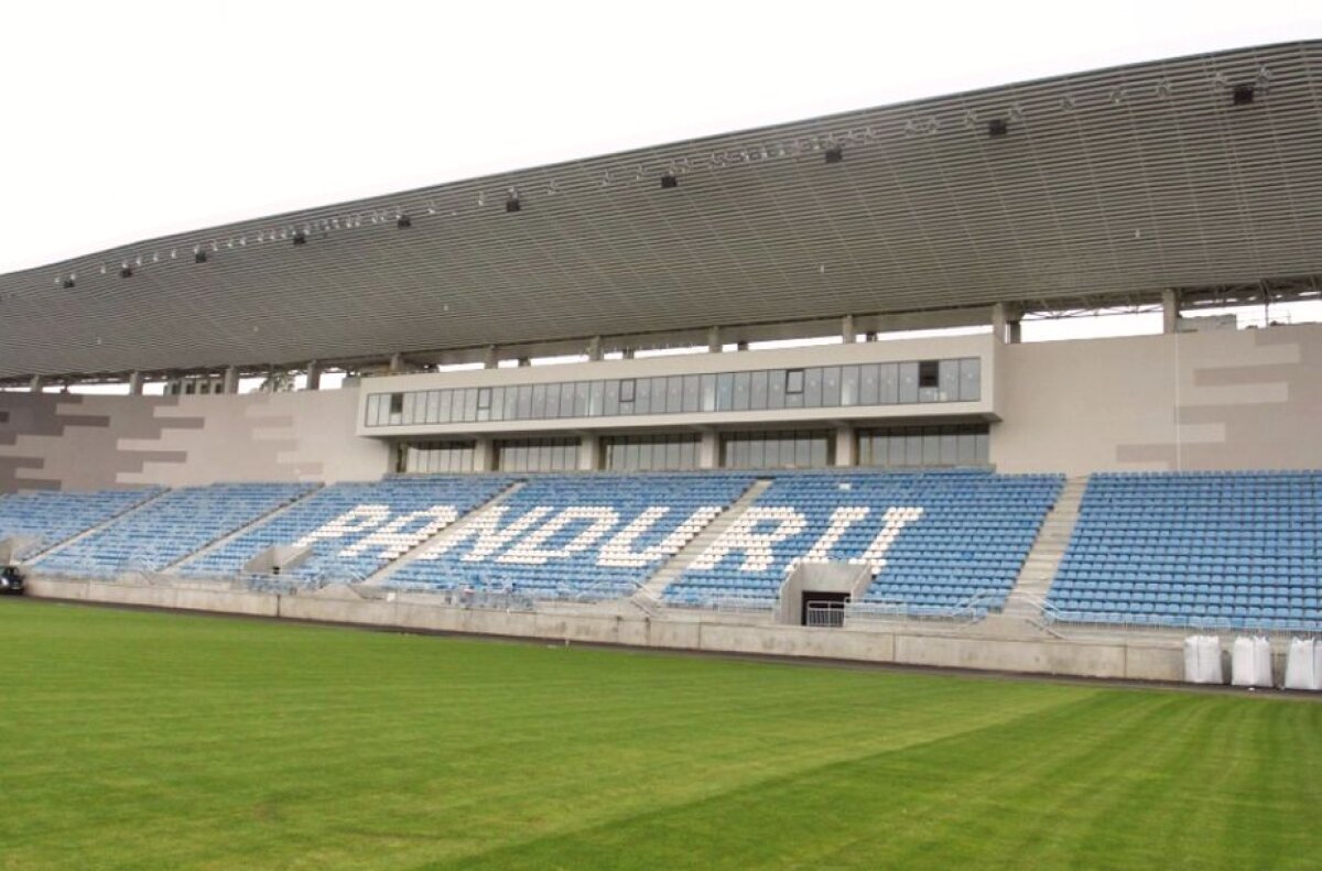 VIDEO + FOTO Imagini spectaculoase » Cum se vede de pe gazon noua bijuterie din România