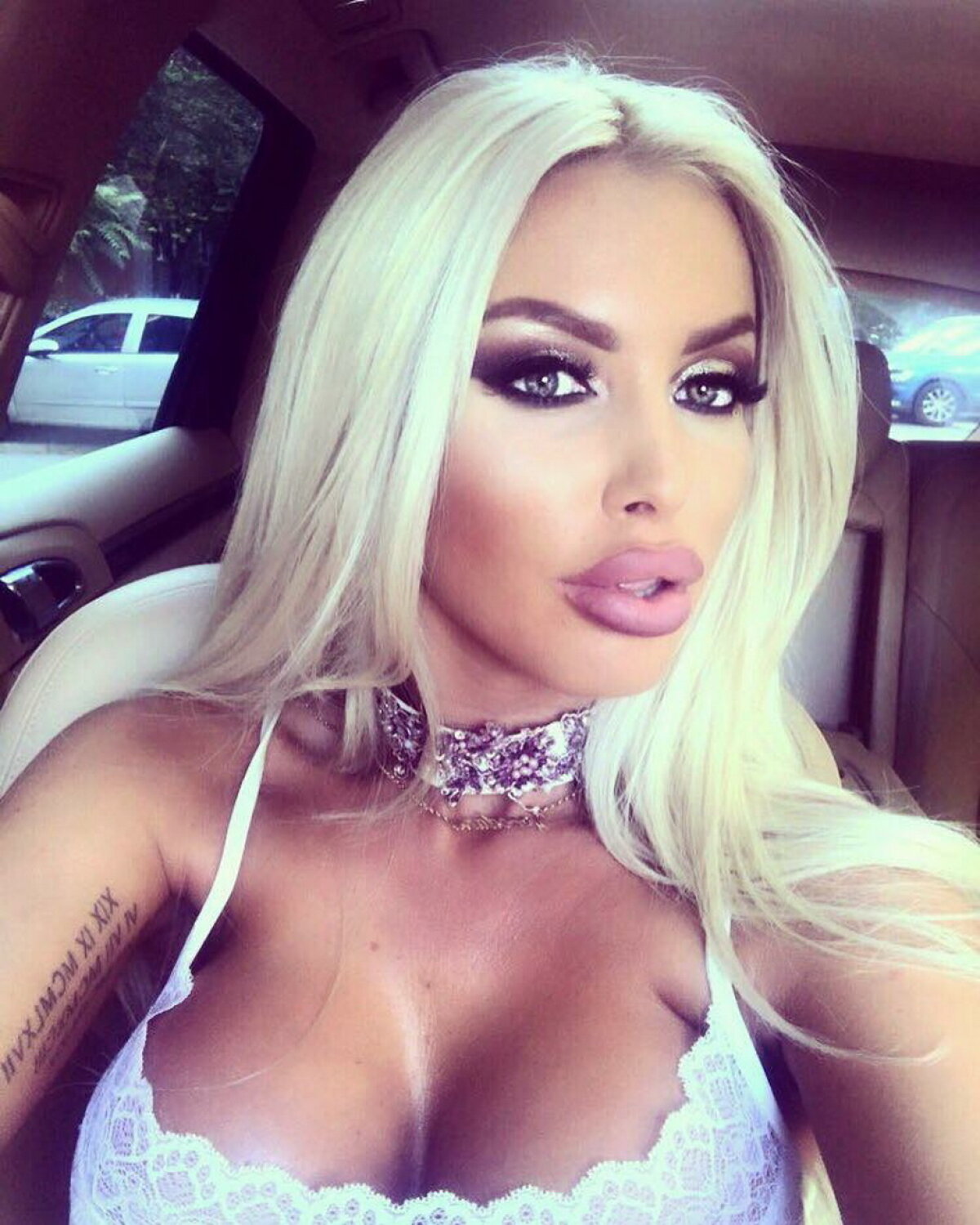 FOTO Loredana Chivu, cea mai sexy apariție de la piscină