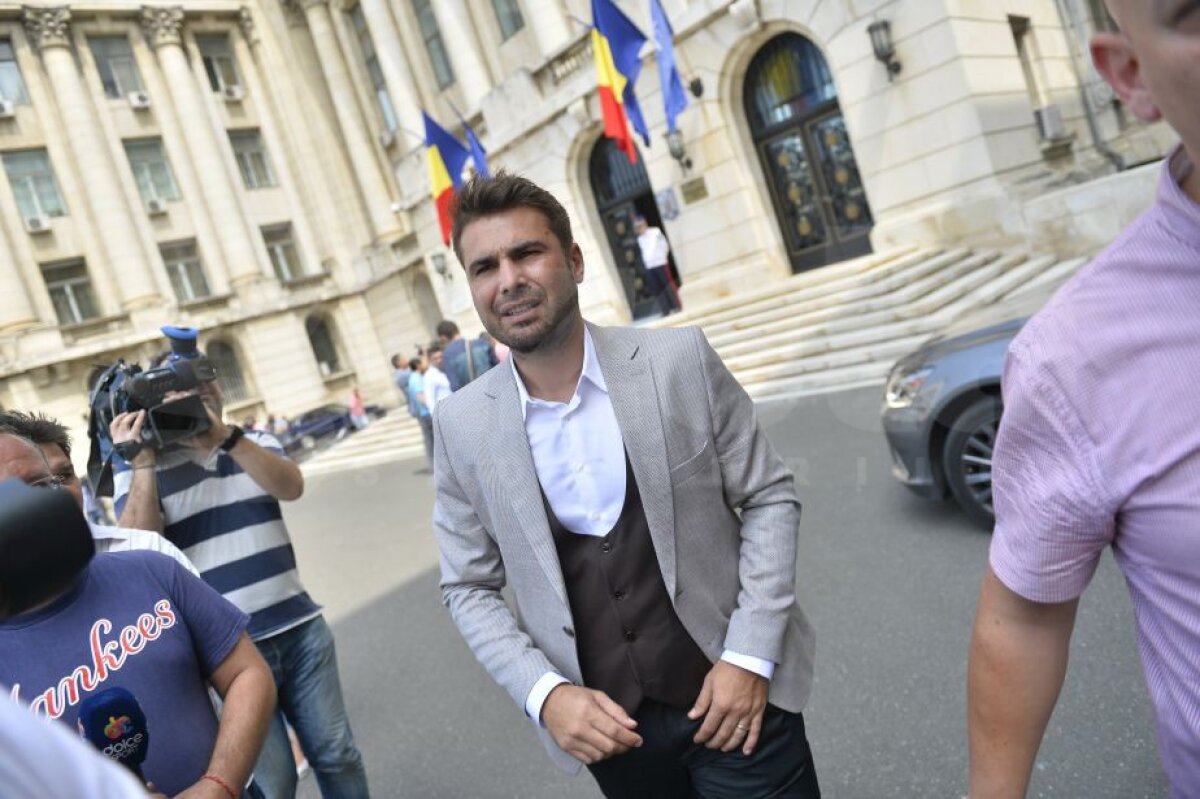 FOTO / UPDATE S-a încheiat întâlnirea de la MAI pentru stadionul lui Dinamo » Verdictul celor 4 care au participat, Mutu, Iagăr, Negoiță și ministrul Carmen Dan. Badea le-a tras clapa! 