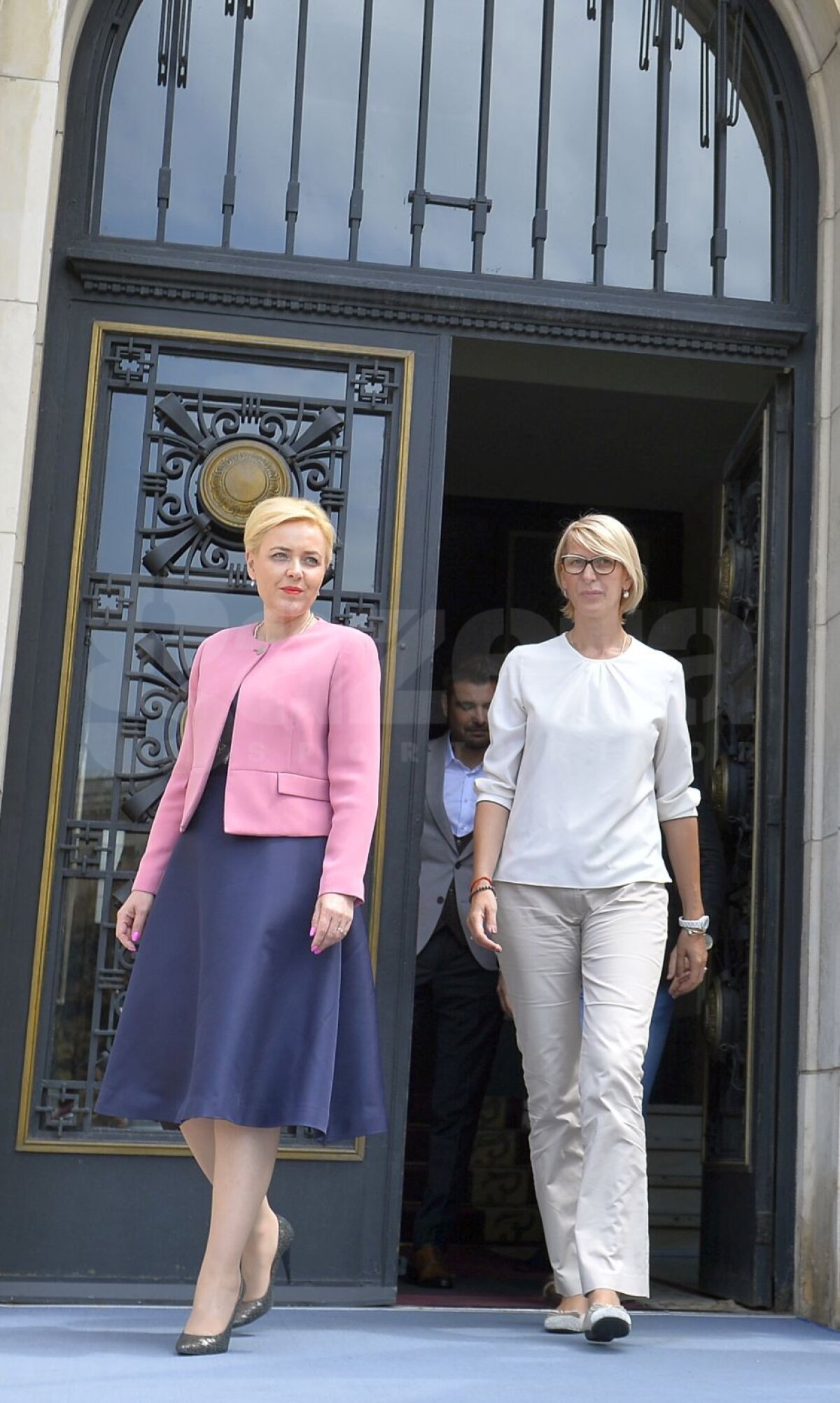 FOTO / UPDATE S-a încheiat întâlnirea de la MAI pentru stadionul lui Dinamo » Verdictul celor 4 care au participat, Mutu, Iagăr, Negoiță și ministrul Carmen Dan. Badea le-a tras clapa! 