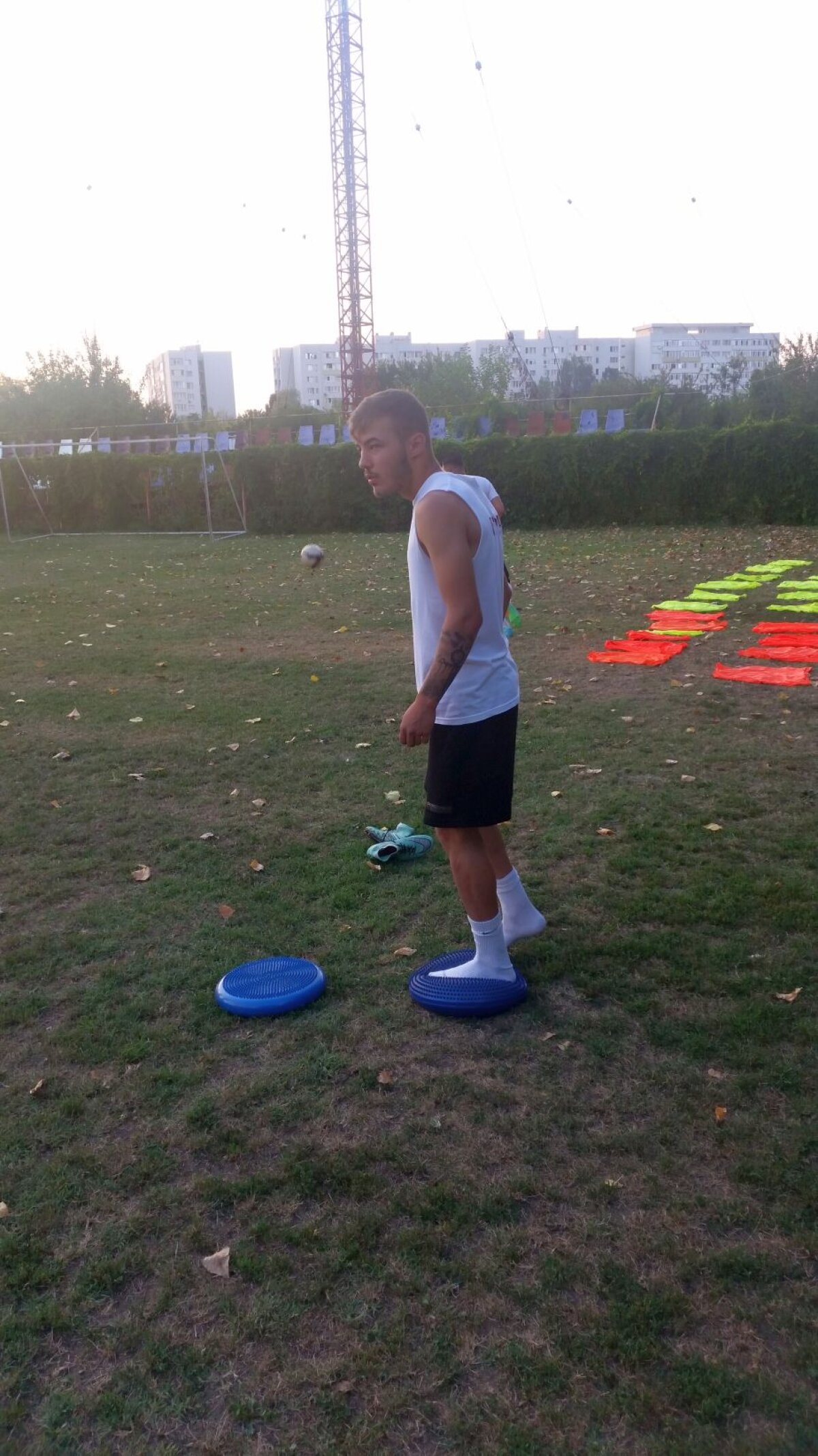 EXCLUSIV VIDEO+FOTO Noul antrenor al Rapidului vorbește pentru prima dată despre duelul cu Steaua din L4: "O aștept ca pe pâinea caldă" » Ce spune despre conflictul cu fostul președinte și modul inedit prin care-și disciplinează elevii