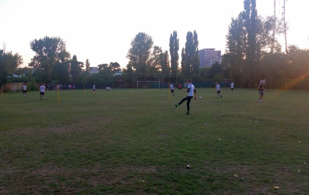 EXCLUSIV VIDEO+FOTO Noul antrenor al Rapidului vorbește pentru prima dată despre duelul cu Steaua din L4: "O aștept ca pe pâinea caldă" » Ce spune despre conflictul cu fostul președinte și modul inedit prin care-și disciplinează elevii